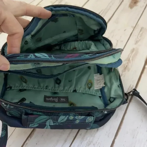 Lug Crossbody Ranger Crossbody Bag with Peacock Feather Print - Picture 3 of 11